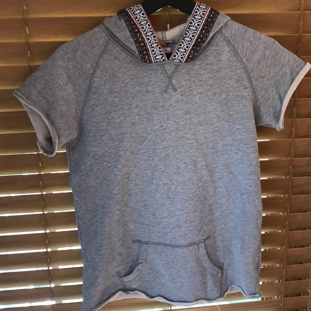 Girl embroidered sleeveless sweatshirt